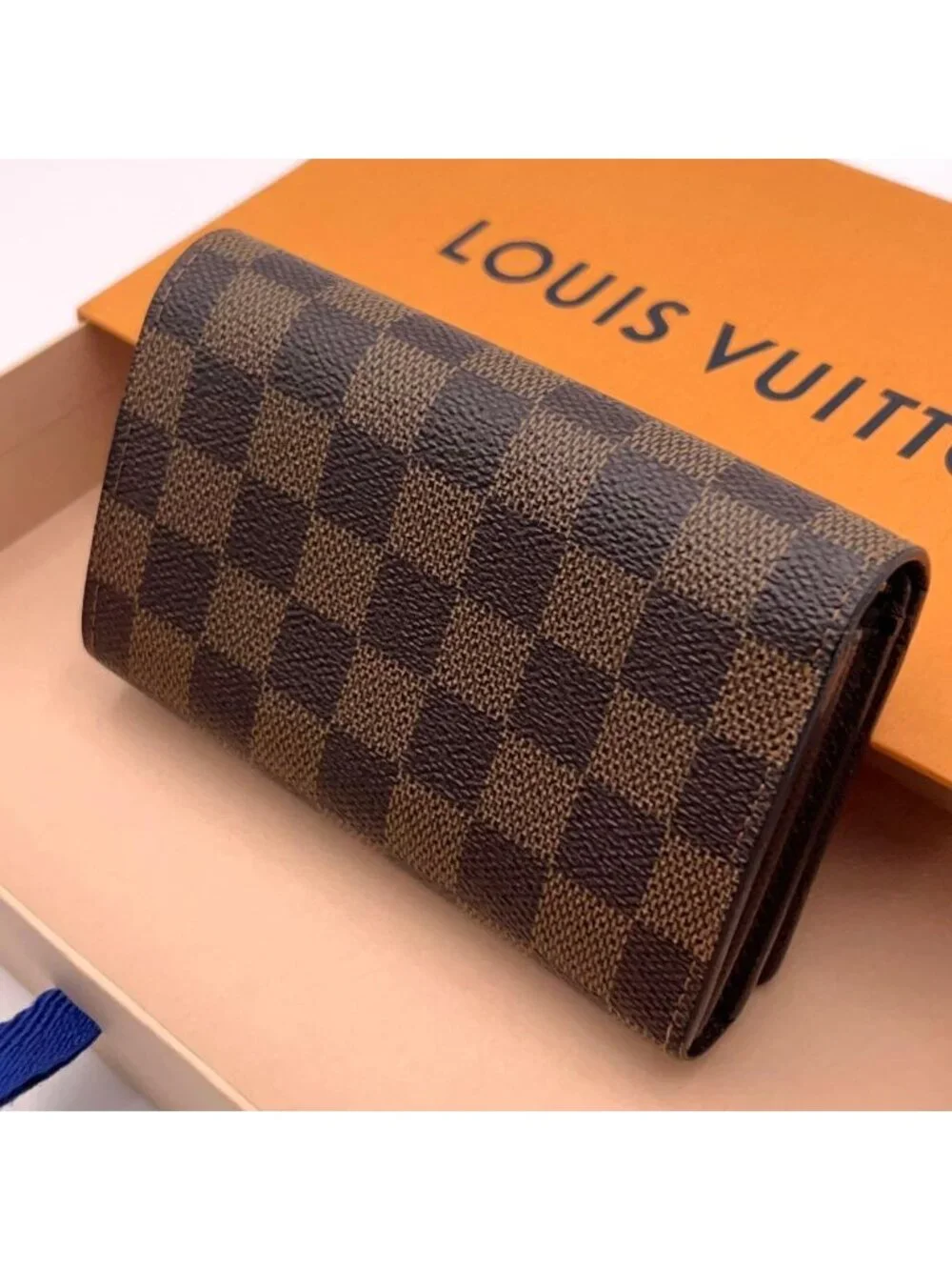 Louis Vuitton clear damier